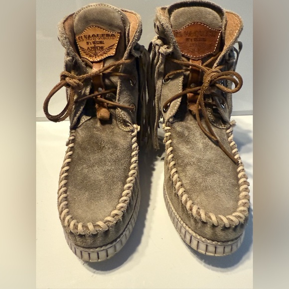 EL VAQUERO ITALY MAYLET WORNOUT TAUPE MOCCASIN BOOTS Women’s EU Size 39 NIB RARE - Picture 1 of 16